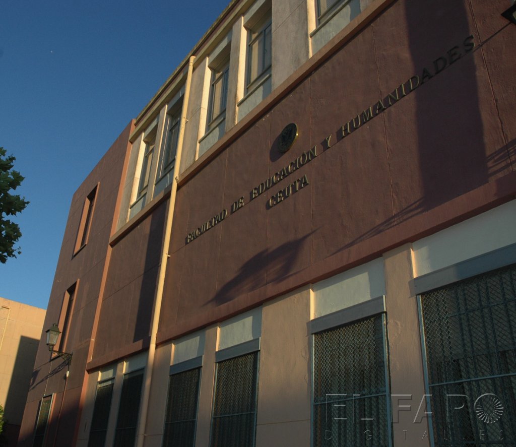 La UGR pone en marcha un curso de lengua de signos