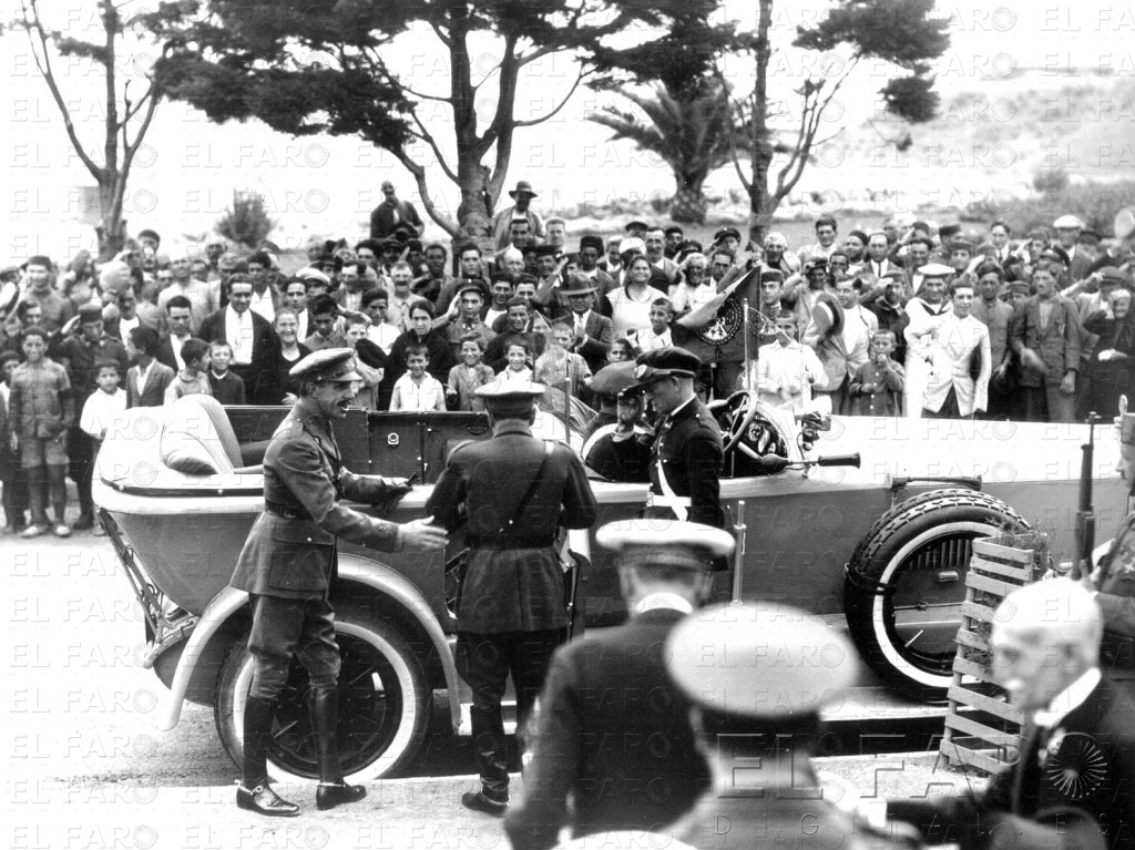 Cuando los Reyes visitaron Ceuta en blanco y negro