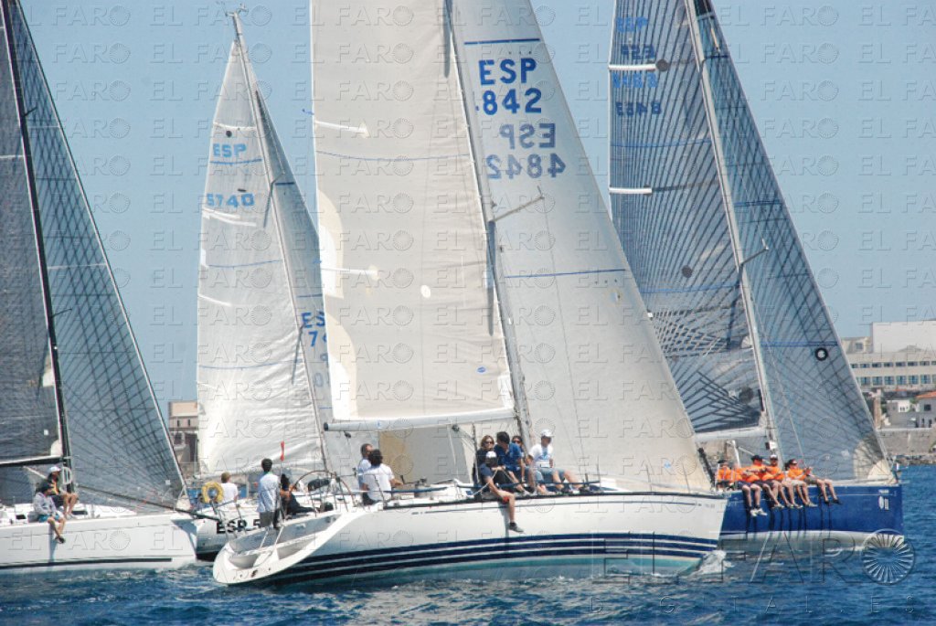 El Ciudad de Ceuta vuelve en una regata en La Línea