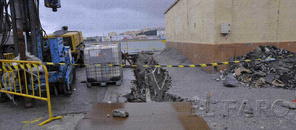 Dos meses después aún Cepsa no ha sido capaz de controlar el vertido de fuel