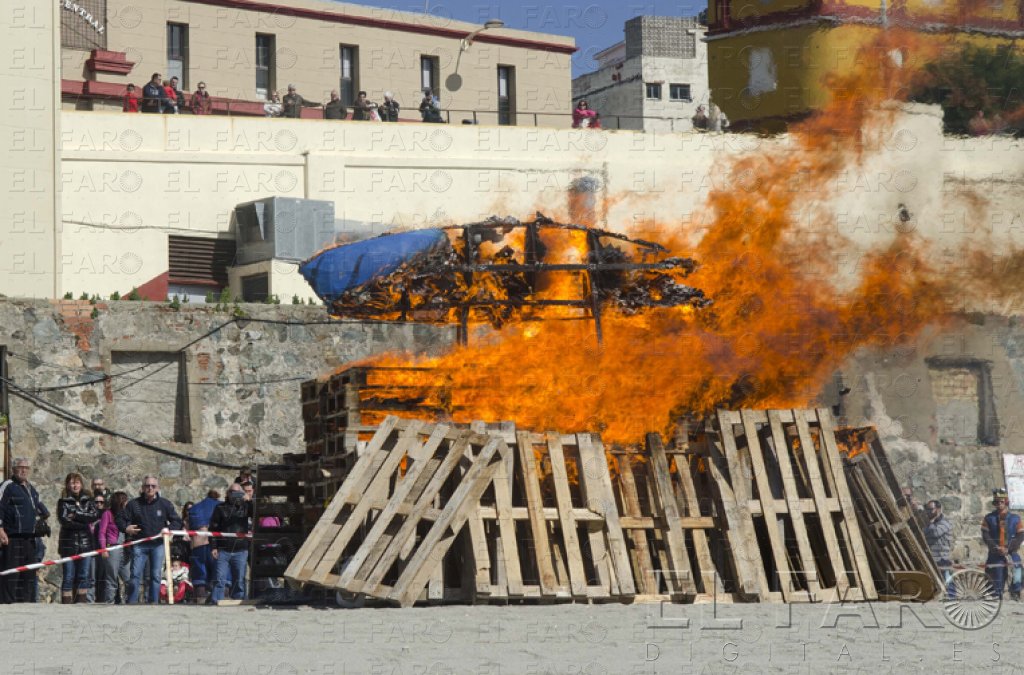 Arde la Caballa y finaliza el Carnaval