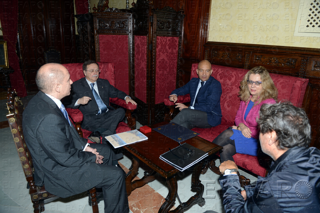 García Legaz llevará a Báñez y Montoro las peticiones de los empresarios de la ciudad
