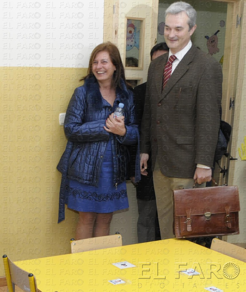 Deu aboga por la mejora de contactos con las autoridades educativas