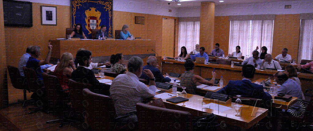 Vivas asume que plenos  de más de 14 horas no son “para nada operativos”