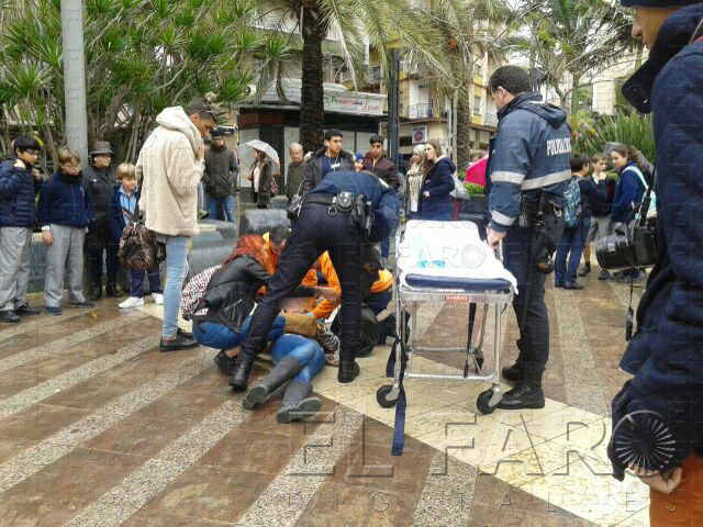 Entre mañana y el viernes se harán pruebas antideslizantes para las losetas resbaladizas del Paseo del Revellín
