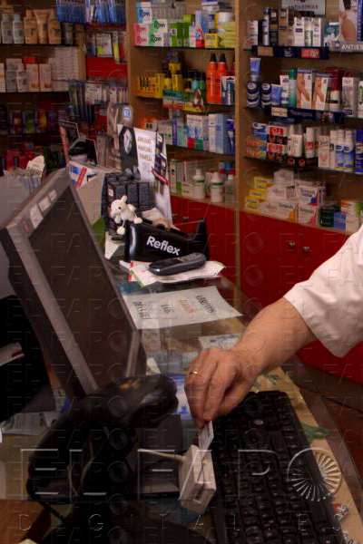 Sanidad está a punto de terminar el Reglamento de Farmacias de la ciudad