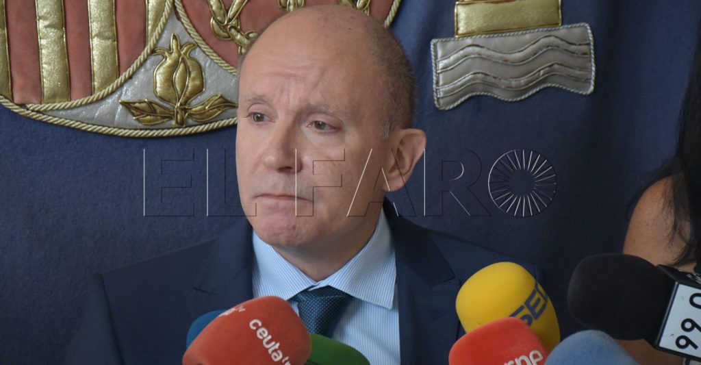 Cucurull defiende la actuación con los encaramados a la valla