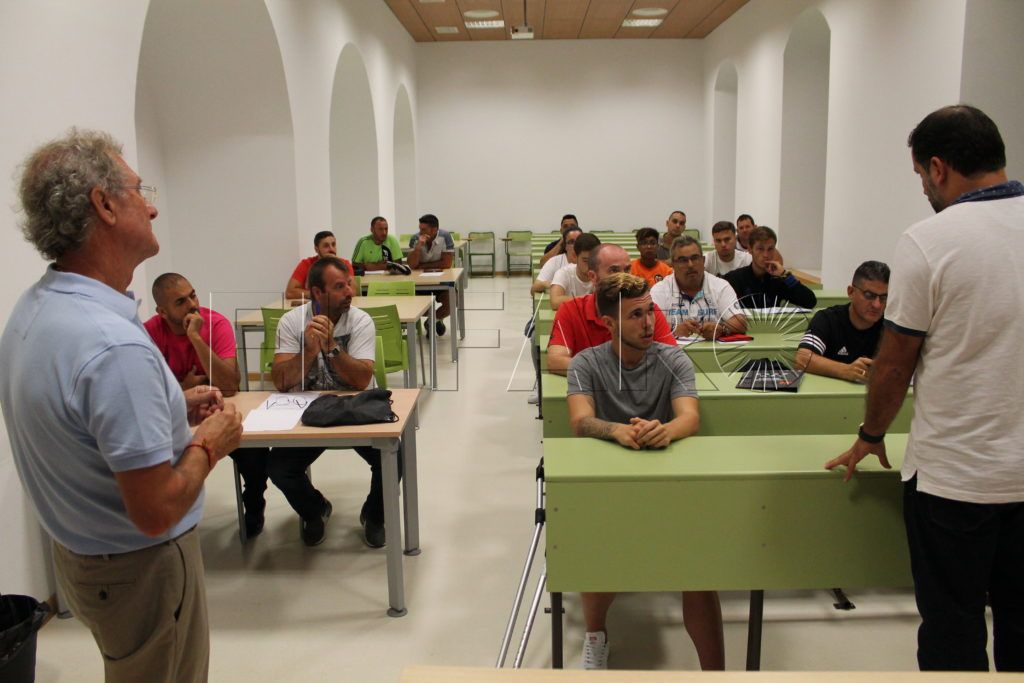 25 alumnos toman parte en el Curso de Monitor Base