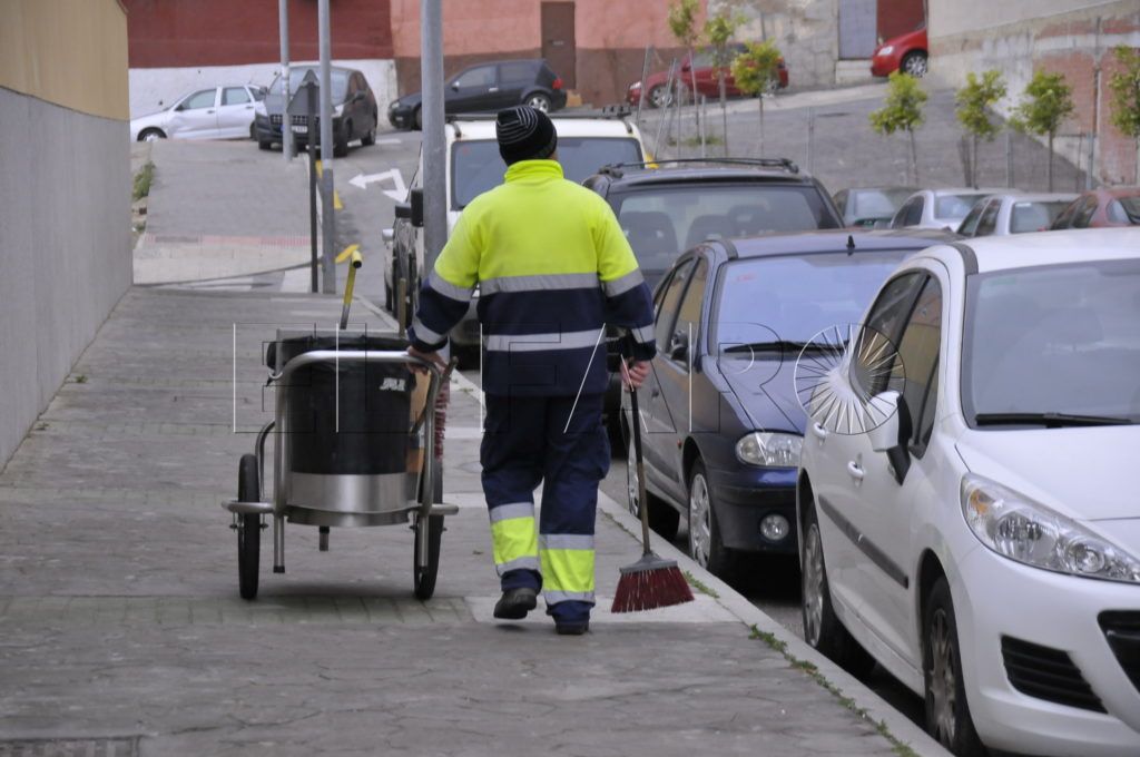 Los trabajadores del Plan de Empleo dejarán la limpieza viaria
