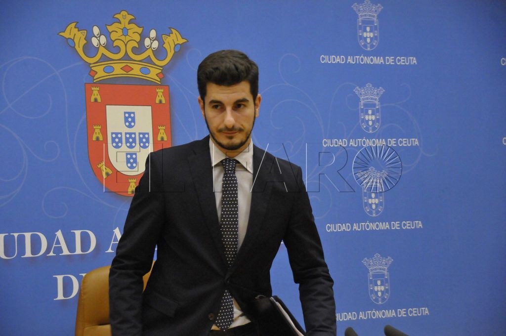 El consejero de Fomento aborda en Madrid el horizonte inmediato en materia de vivienda y PGOU