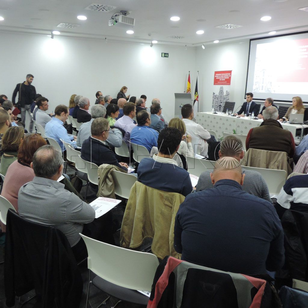 La complejidad de la revisión del PGOU, a análisis en la Biblioteca