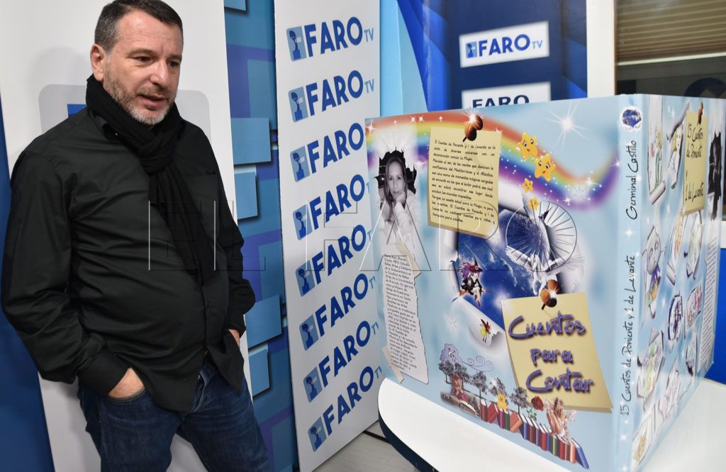 “Los cuentos hay que disfrutarlos como son, llenos de magia”