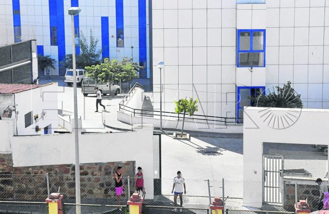 Vox Ceuta insta a Interior «a cumplir de inmediato» el acuerdo de 2007 con Marruecos para el retorno de los MENA