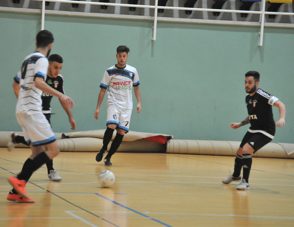 El Ciudad de Ceuta gana por 6-3 al Futuro Carmonense y respira