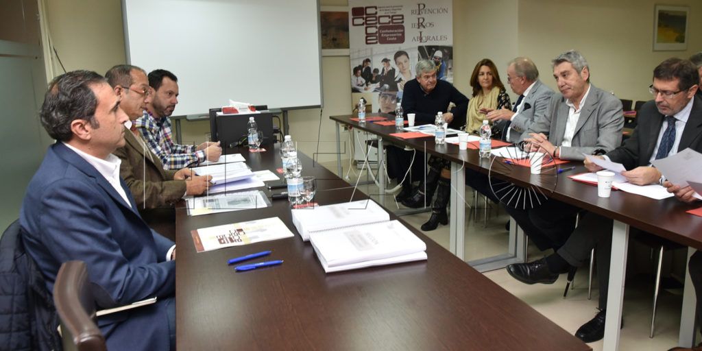 Los empresarios piden la rectificación de los “errores” del ‘mercado navideño’