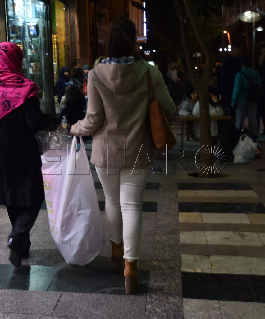 Ceuta sigue permitiendo el reparto de las bolsas de plástico