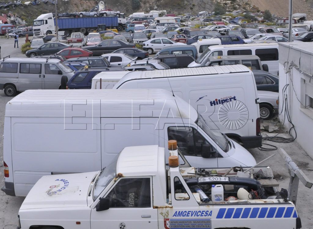 Acepta pagar una multa por llevarse su coche del depósito de Amgevicesa
