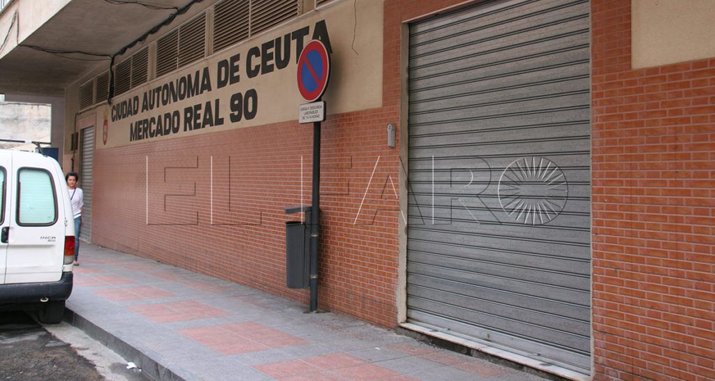 Preocupación en el Mercado de Real 90 por la agresión de ‘la Siria’ a una policía local