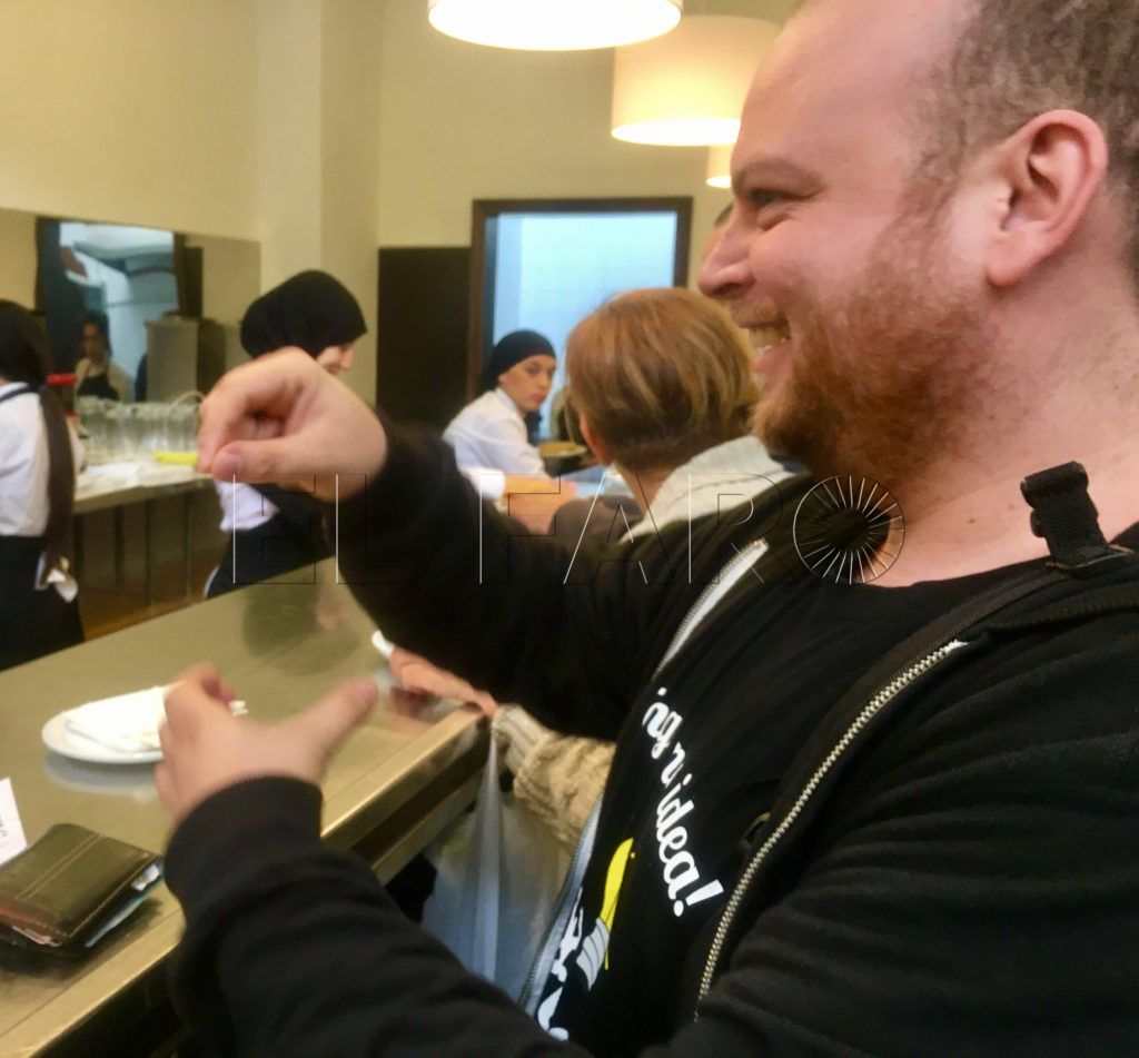 ‘Café con signos’ en el Instituto Almina