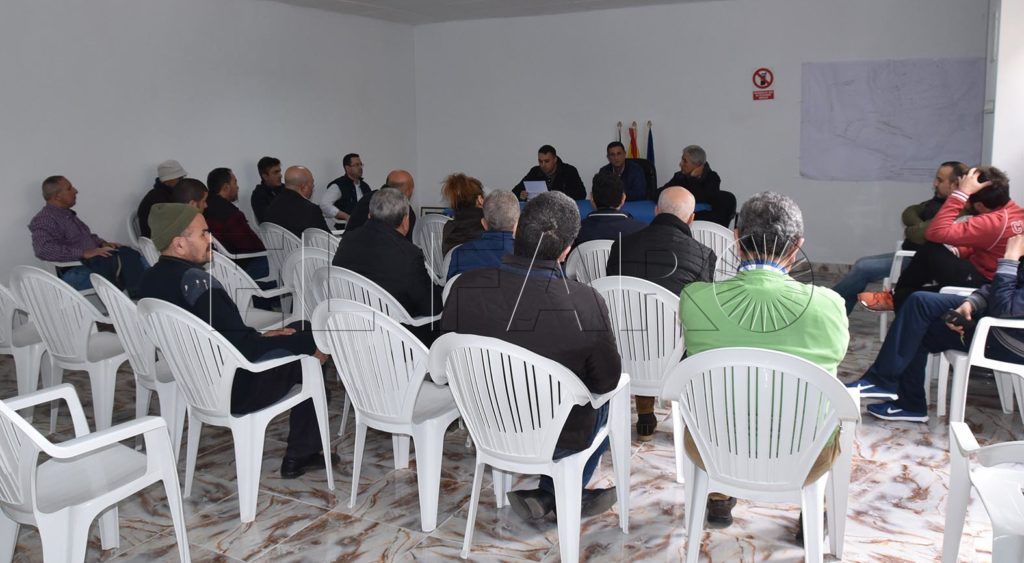 Los comerciantes se oponen al reparto de tarjetas en los polígonos