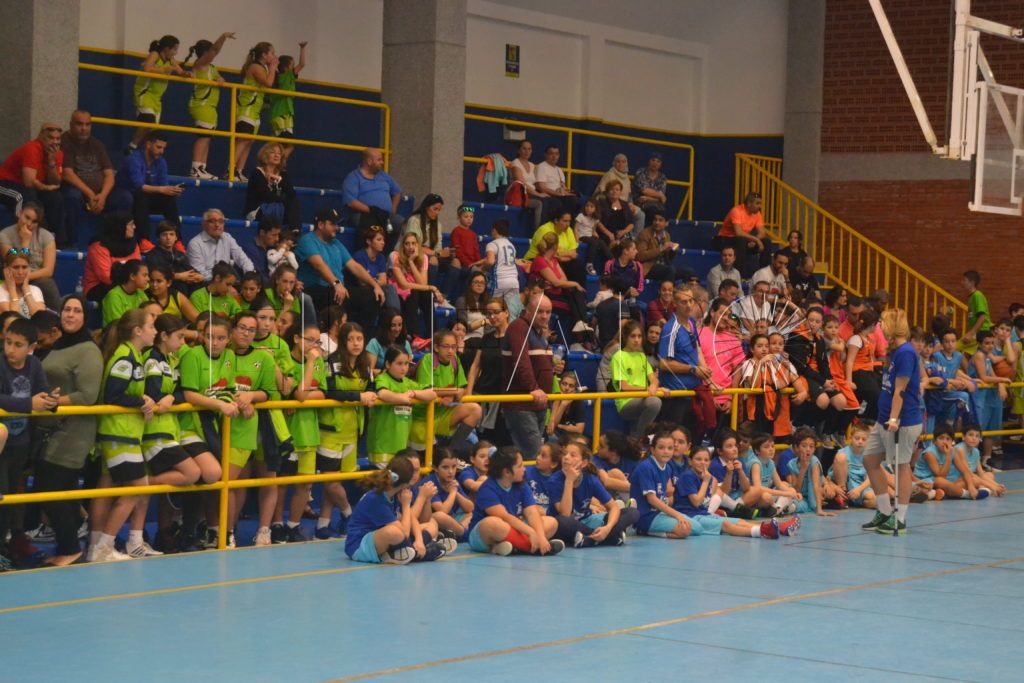 Jornada de baloncesto femenino en el ‘Campoamor’