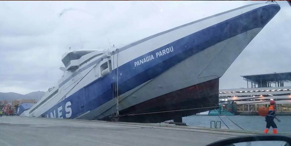 Estragos del temporal en Algeciras y Ceuta continúa aislada