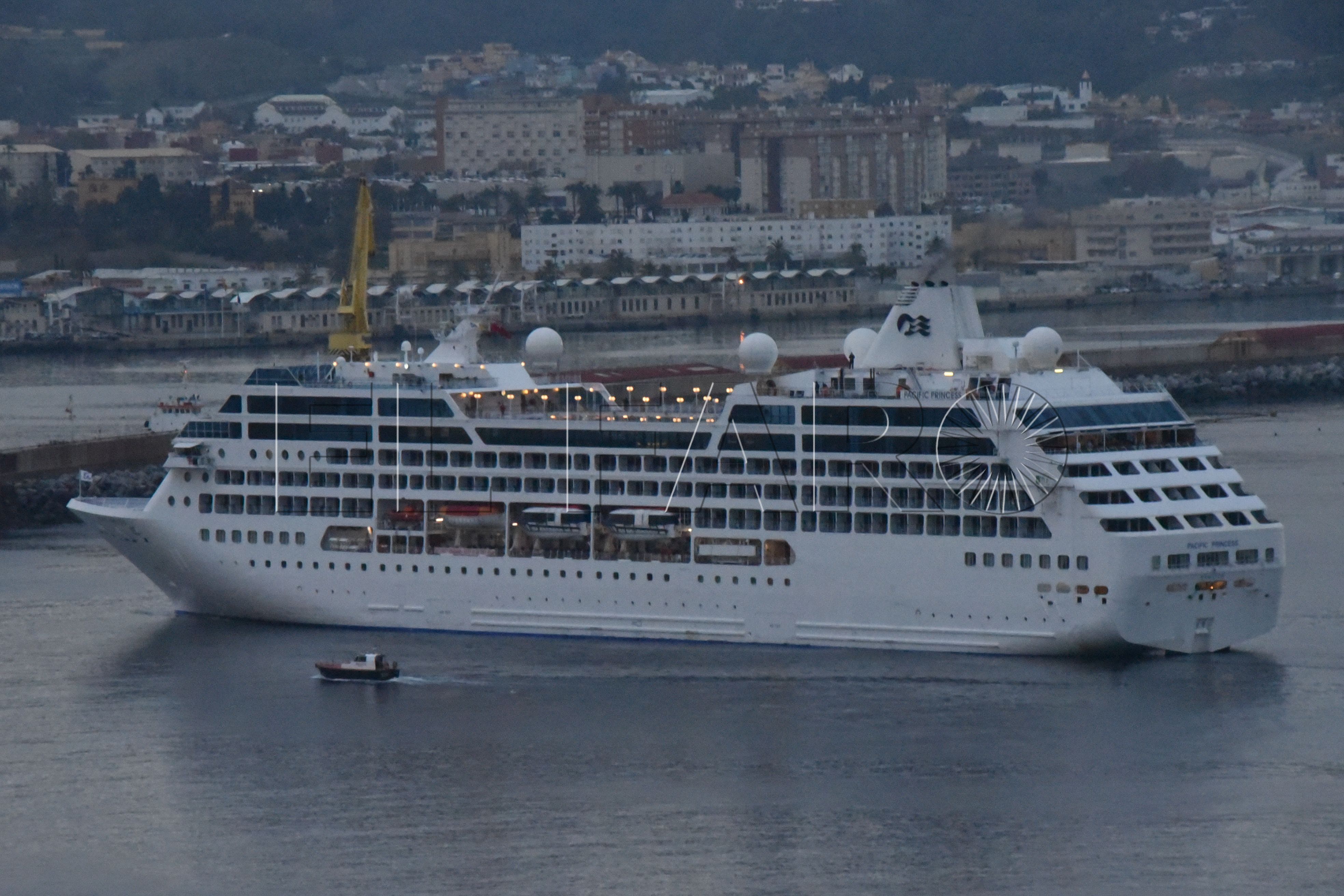 El crucero turístico ‘Pacific Princess’ realizará escala en el Puerto de Ceuta este viernes