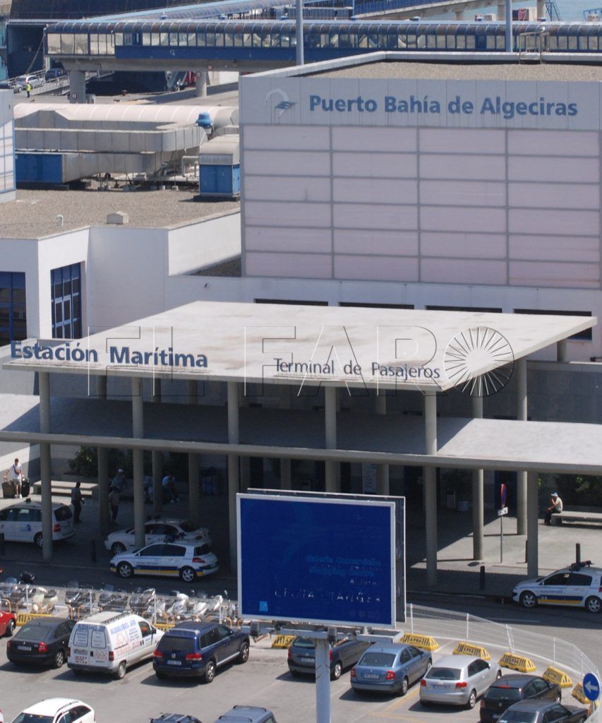 El Puerto de Algeciras bajará sus tasas para que no suban los billetes