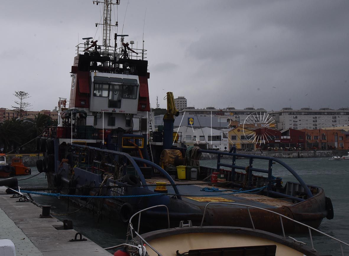 El ‘Independence’, atracado en el Muelle España, será subastado