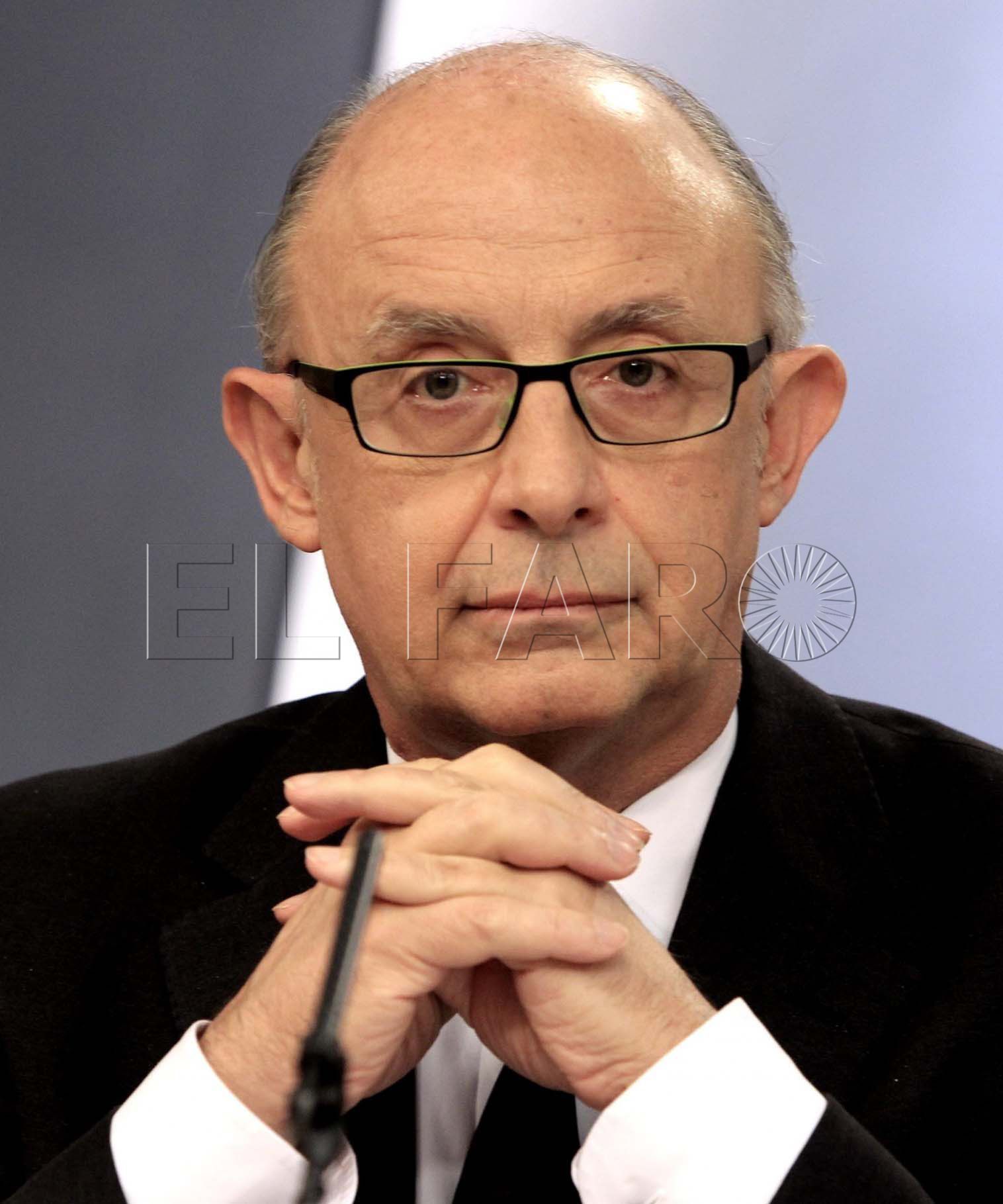 Montoro anunció que Ceuta se beneficiará también de las bonificaciones del transporte