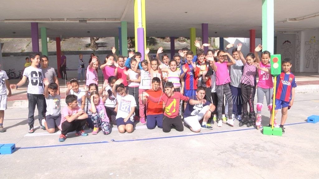 El colegio Juan Carlos I se mueve con la ‘serpiente’