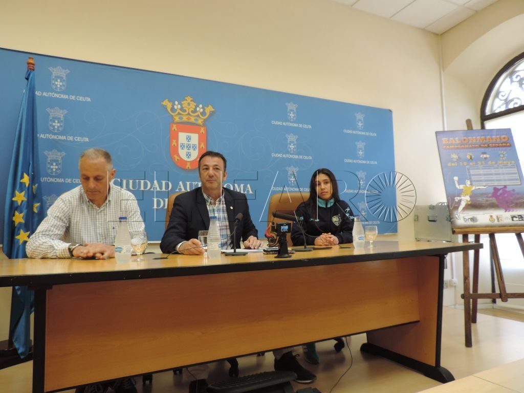 Presentado el sector cadete de balonmano cadete femenino