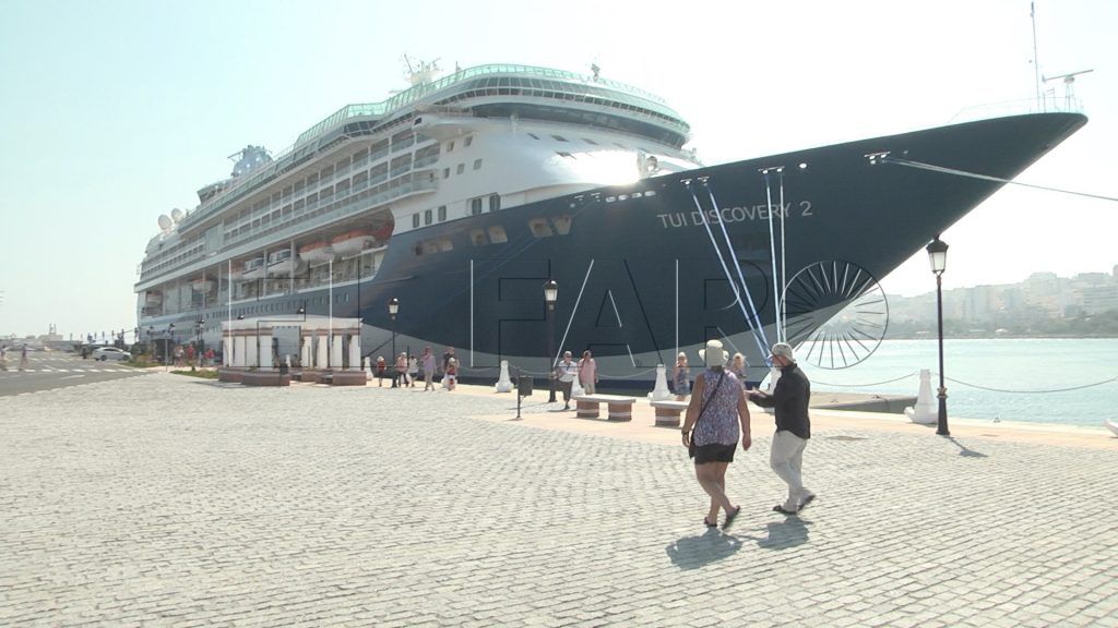 El crucero ‘Tui Discovery II’ de Thomson Cruise hace escala en Ceuta