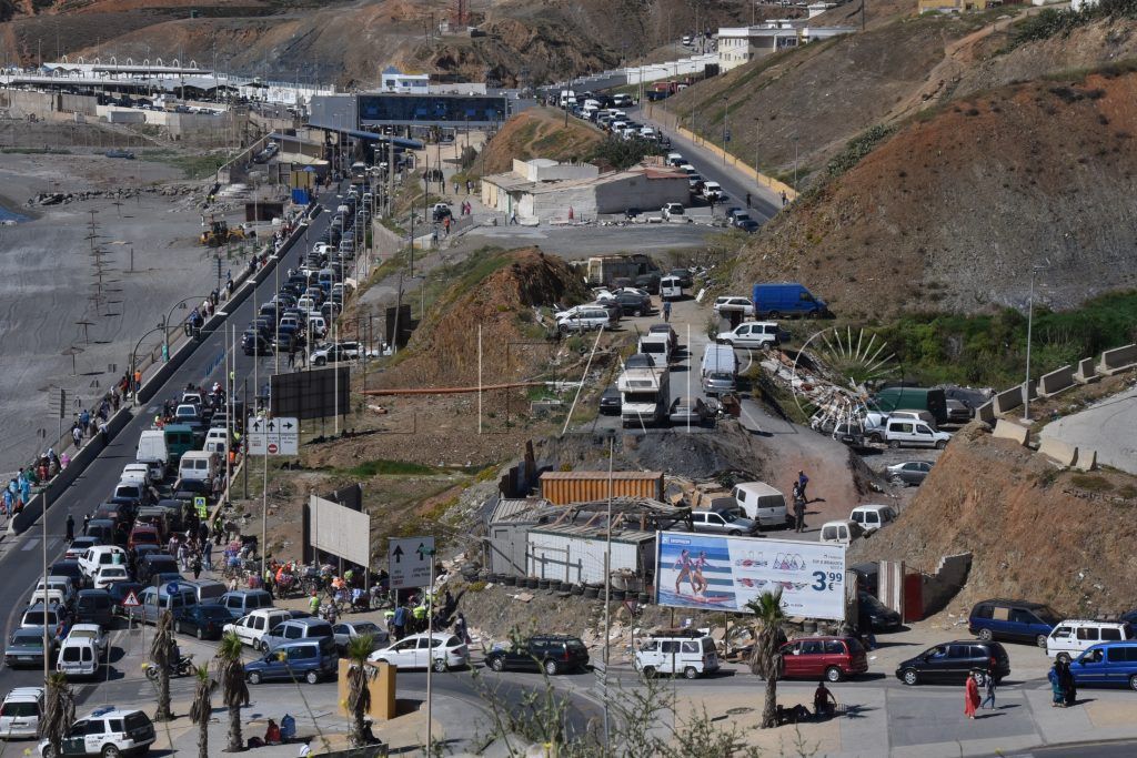 Las colas bloquean la carretera nacional y afectan al Príncipe
