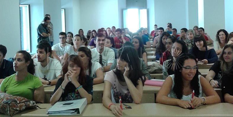 Convocan becas de máster para jóvenes de Garantía juvenil