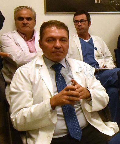 El Colegio Médico trata con la ministra cómo acreditar la formación