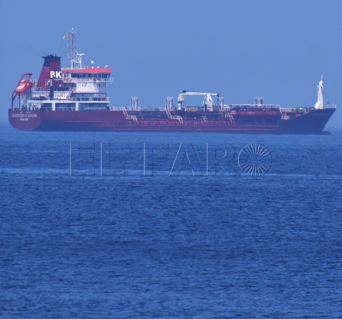 Petrolero, de vuelta a Ceuta
