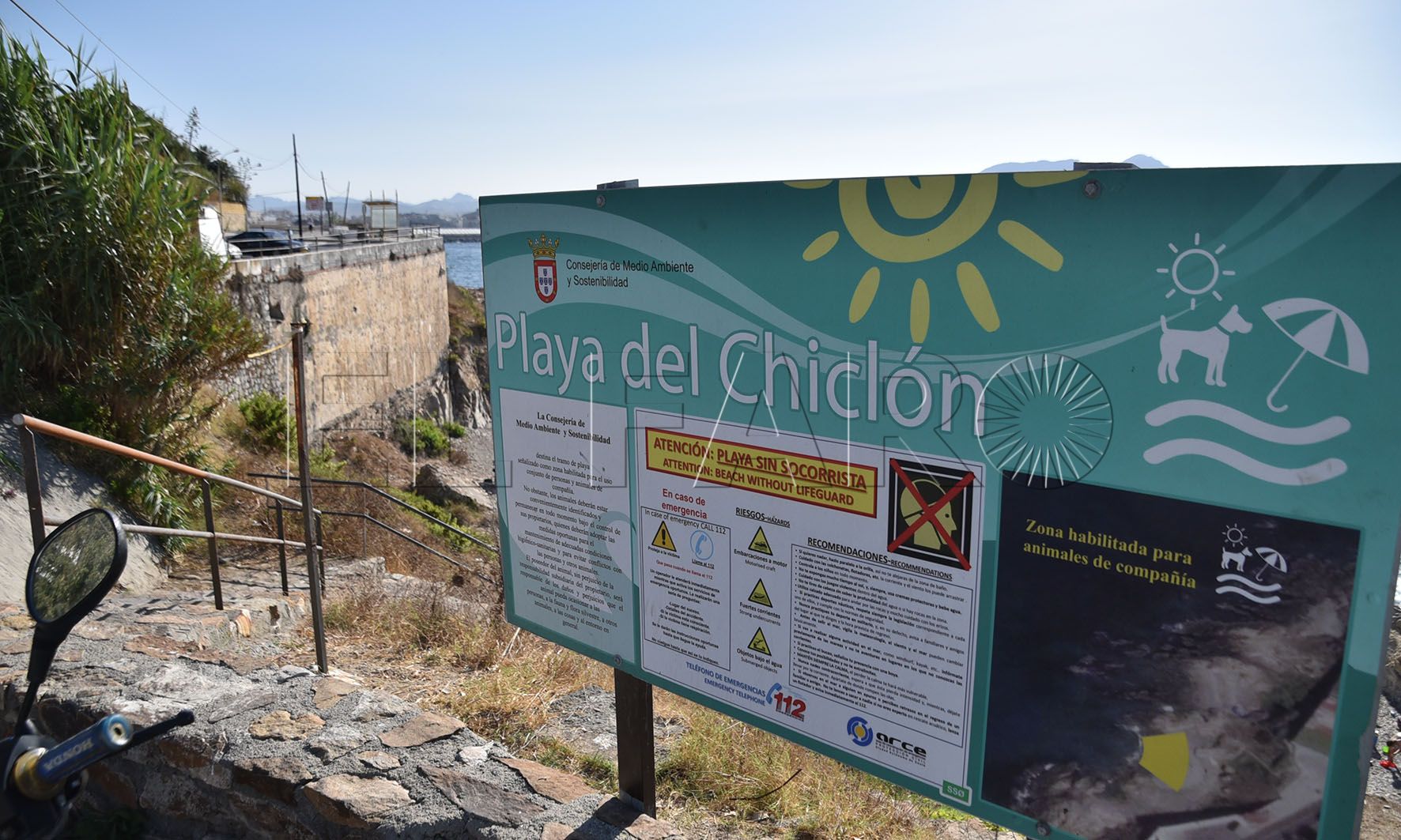 Costas desautoriza el acceso de perros a la playa del Chiclón en ‘La Bolera’