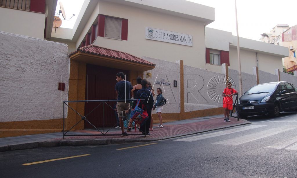 La limpieza de los colegios, en el aire a dos semanas del principio de curso
