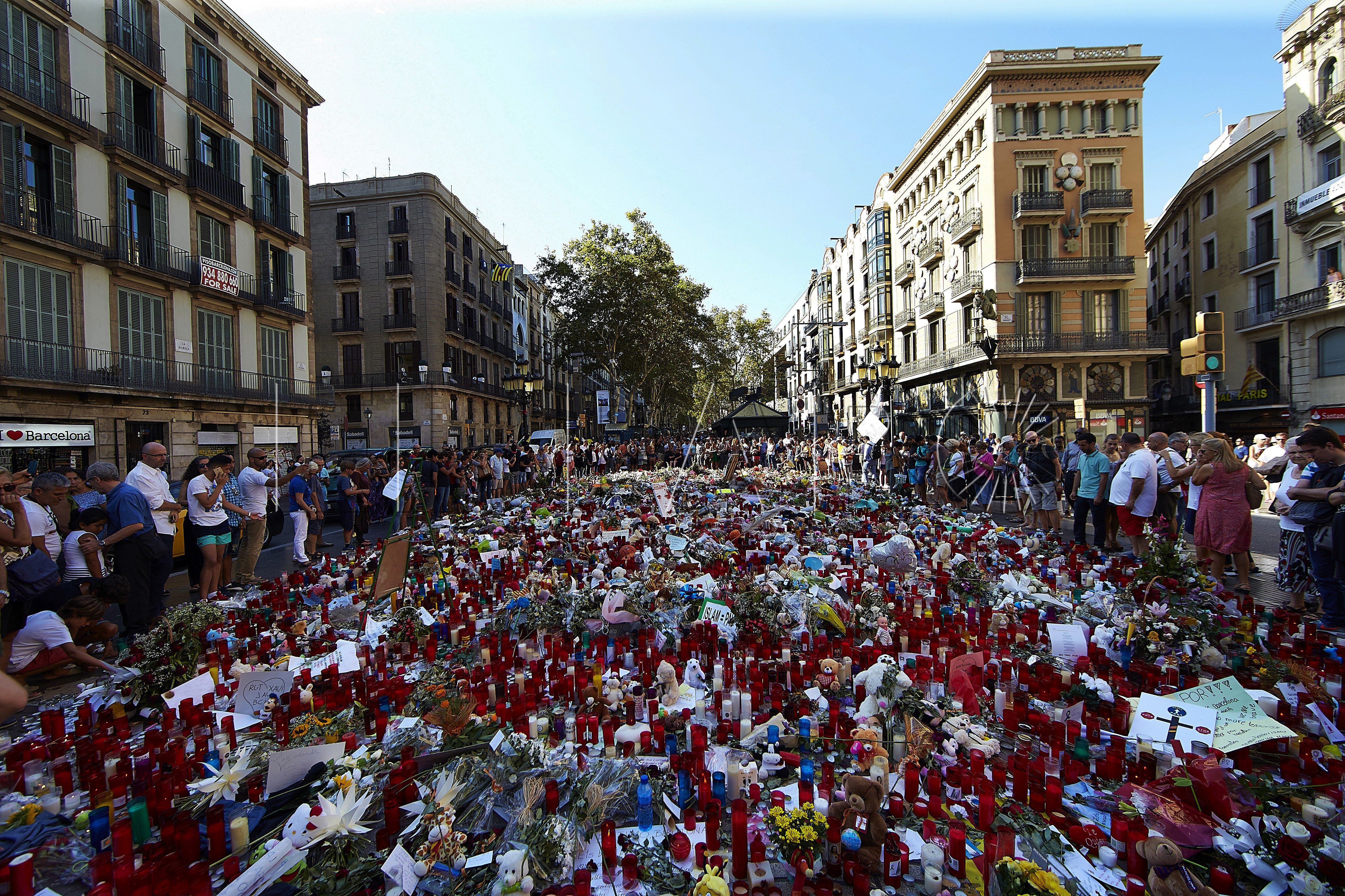 Una cita en la Plaza de los Reyes
