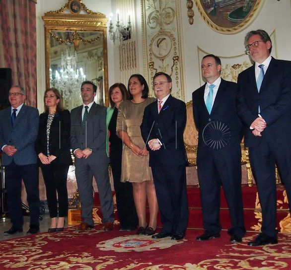 El Gobierno, en cuadro