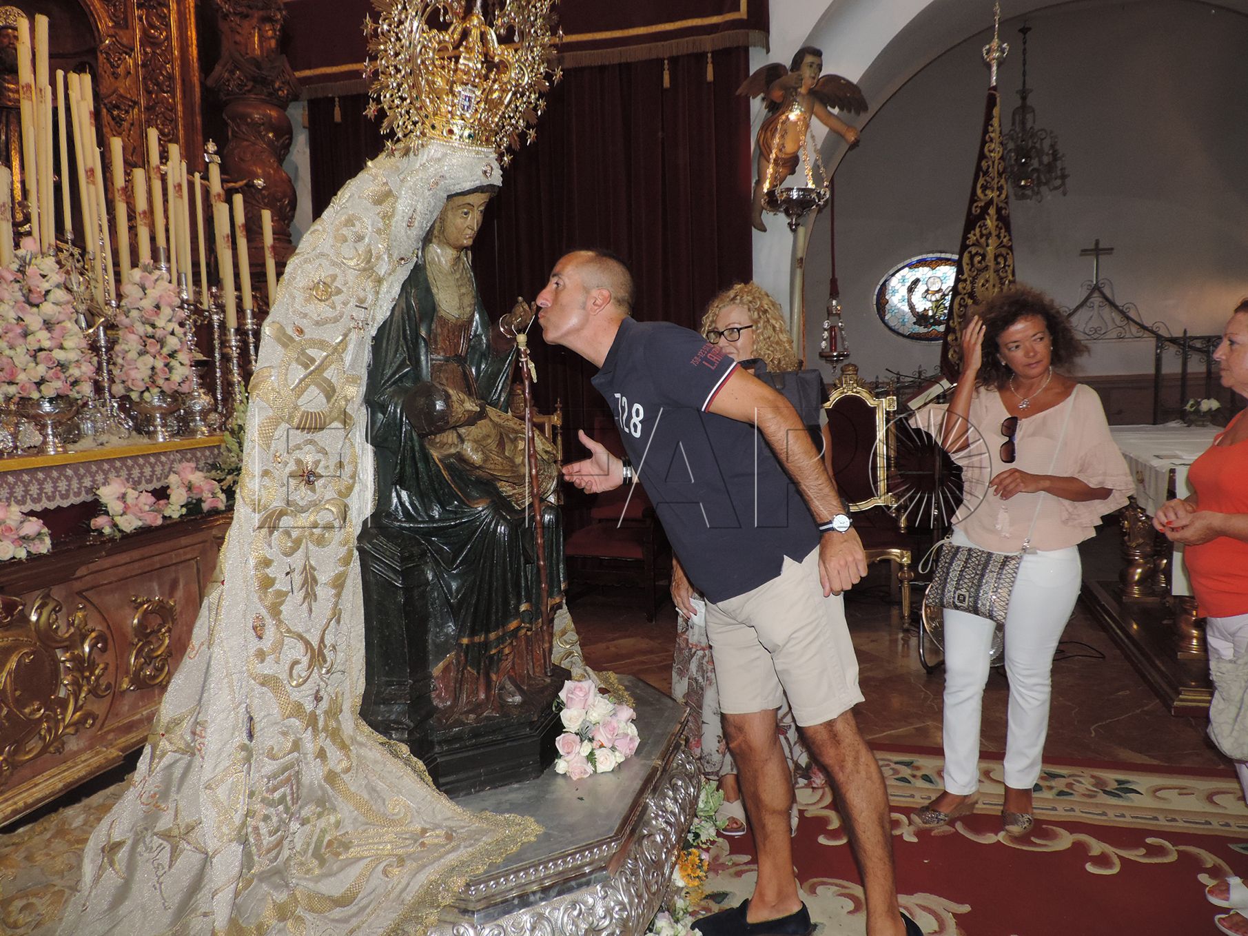 Devoto Besamanos a la Patrona