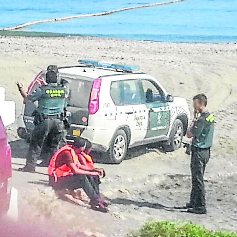 Nuevo desembarco de inmigrantes en moto de agua en la Almadraba