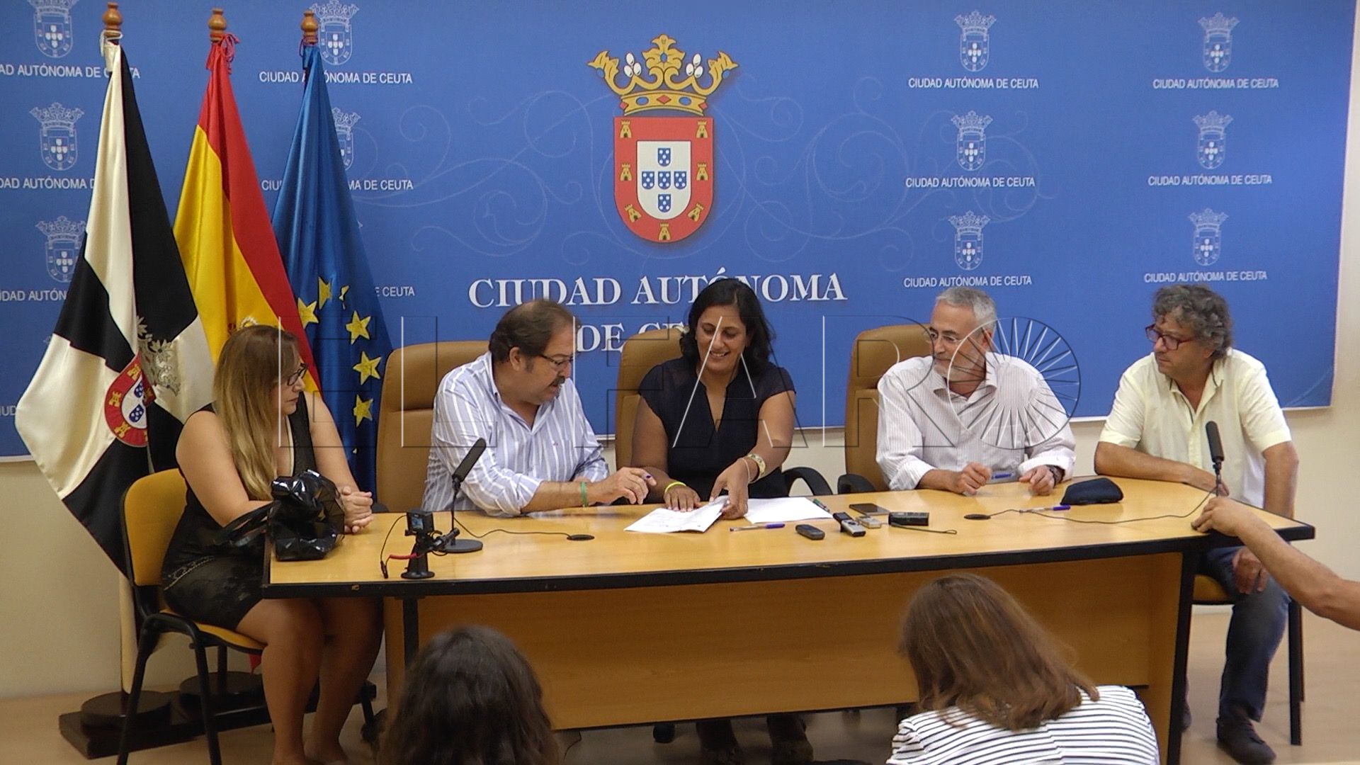 Ciudad y sindicatos suscriben un convenio sobre las condiciones del Plan de Empleo