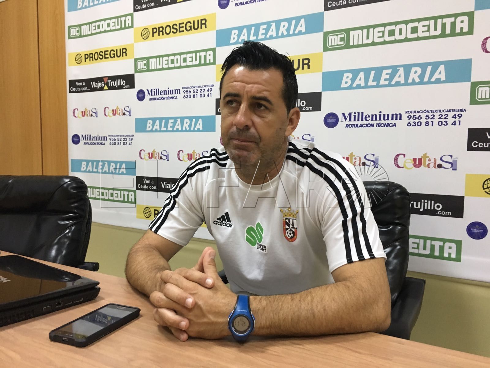 El técnico del Ceuta Juan Ramón Martín espera un partido “de tú a tú” ante el Gerena