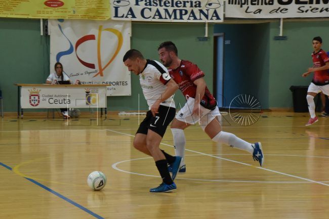 El Ceutí queda a seis puntos del líder del grupo