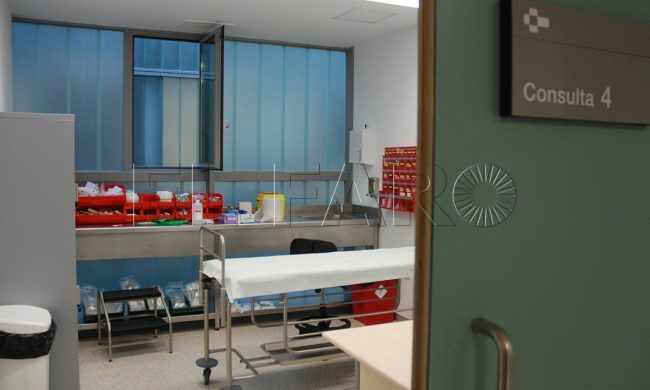 Los médicos doblan turnos para cubrir las urgencias hospitalarias en el ‘puente’