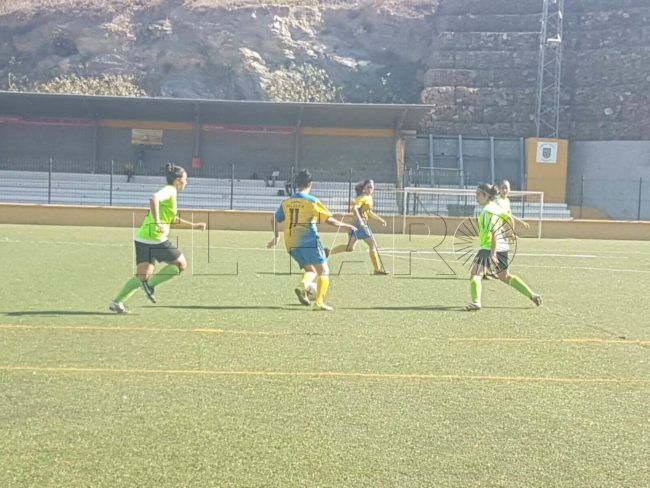 El Cáceres le endosa una manita al Polillas (0-5)