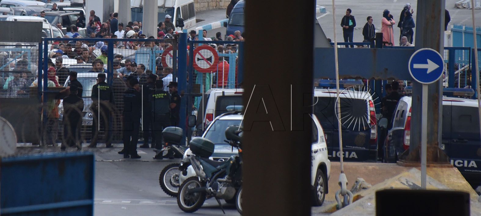 ‘Tú de Ceuta, tú no pasas el bulto’