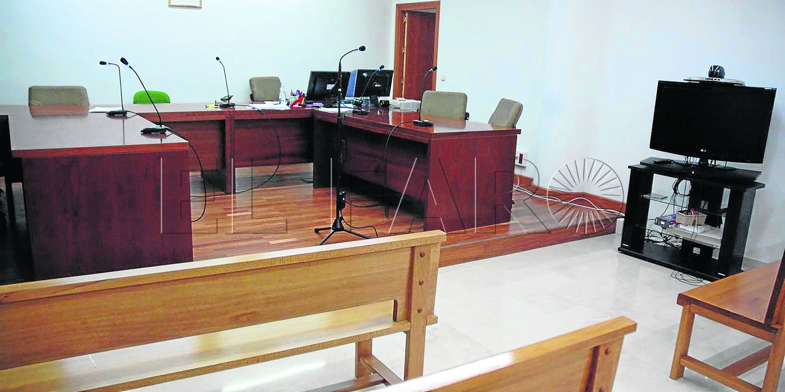Nueve meses de prisión y alejamiento de su expareja por golpearla e insultarla